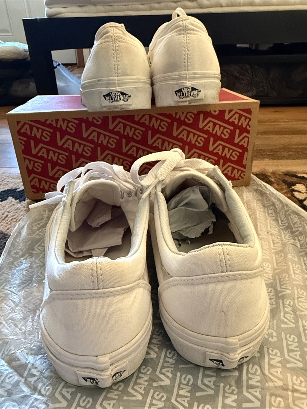 Vans White Low-Top Canvas Sneakers - Lace-Up Pair - Picture 4 of 5
